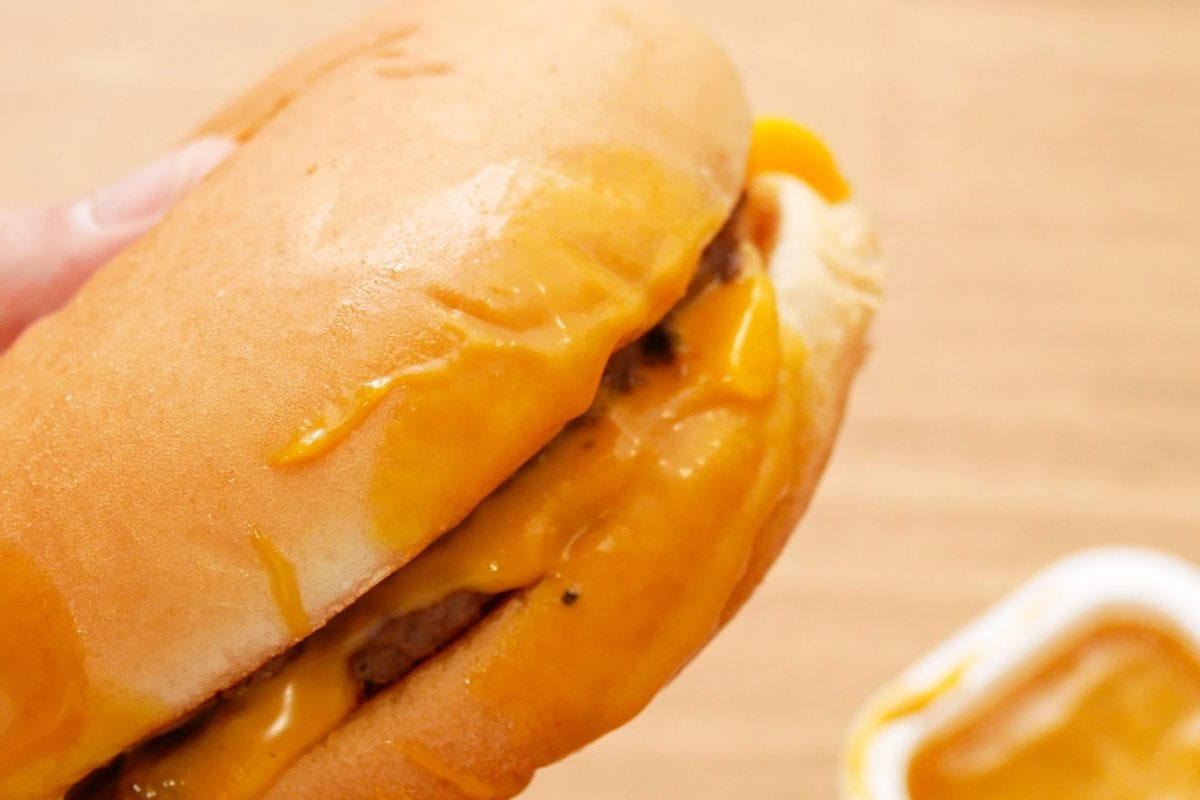 ダブルチーズバーガー