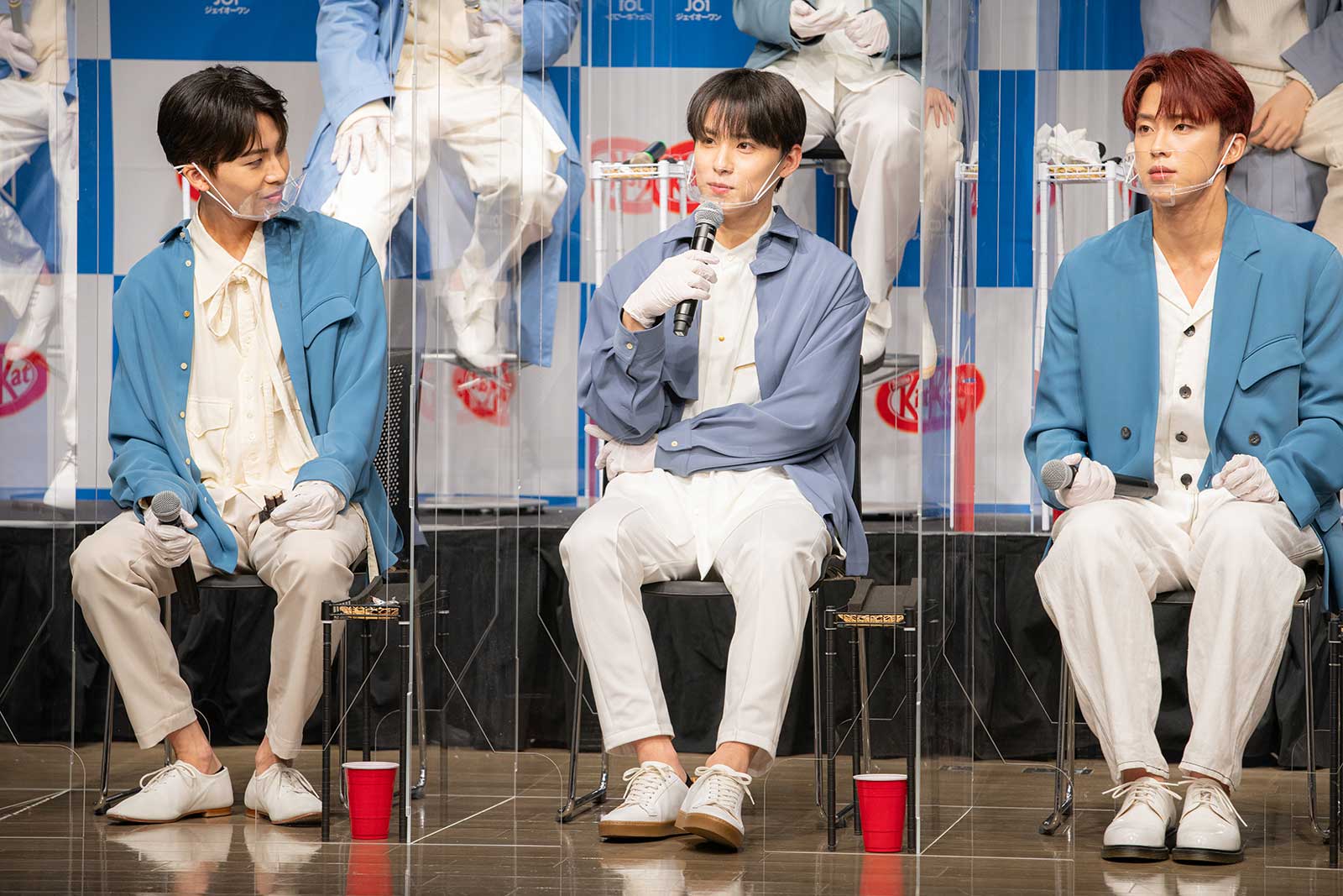 （左から）川尻蓮、川西拓実、河野純喜（提供写真）