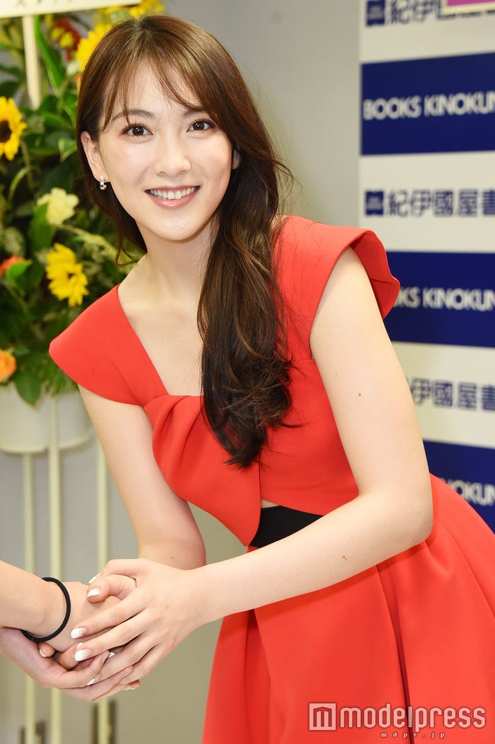 知英(C)モデルプレス