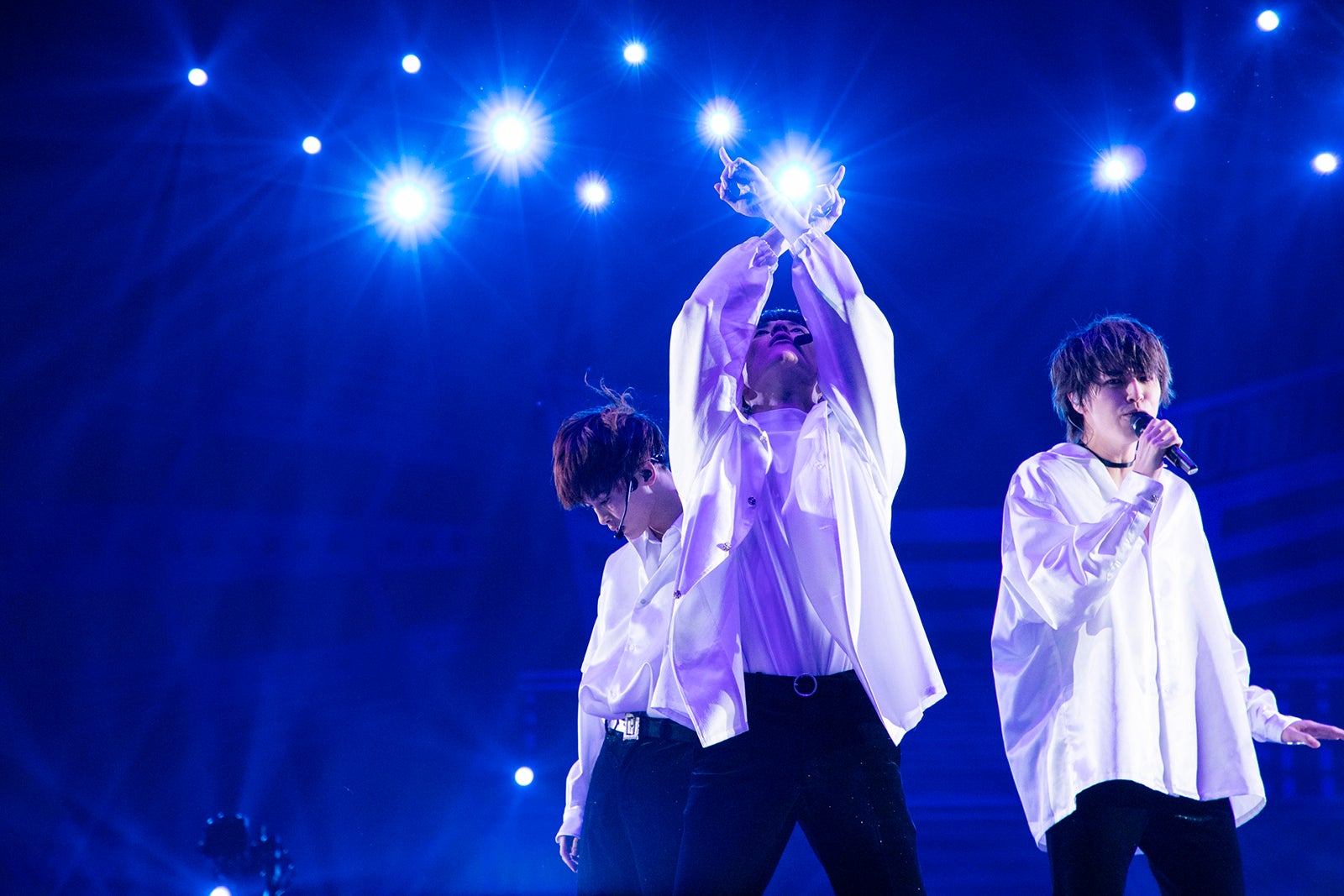 超特急（写真：米山三郎／深野照美／冨田望／山下陽子）※独占掲載