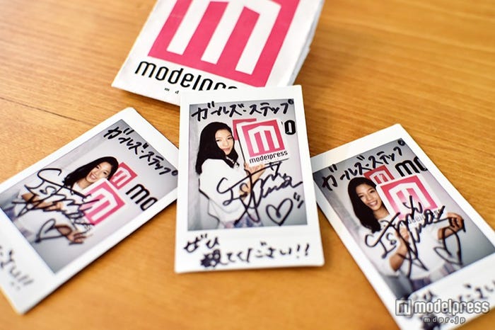 直筆サイン入りチェキプレゼント