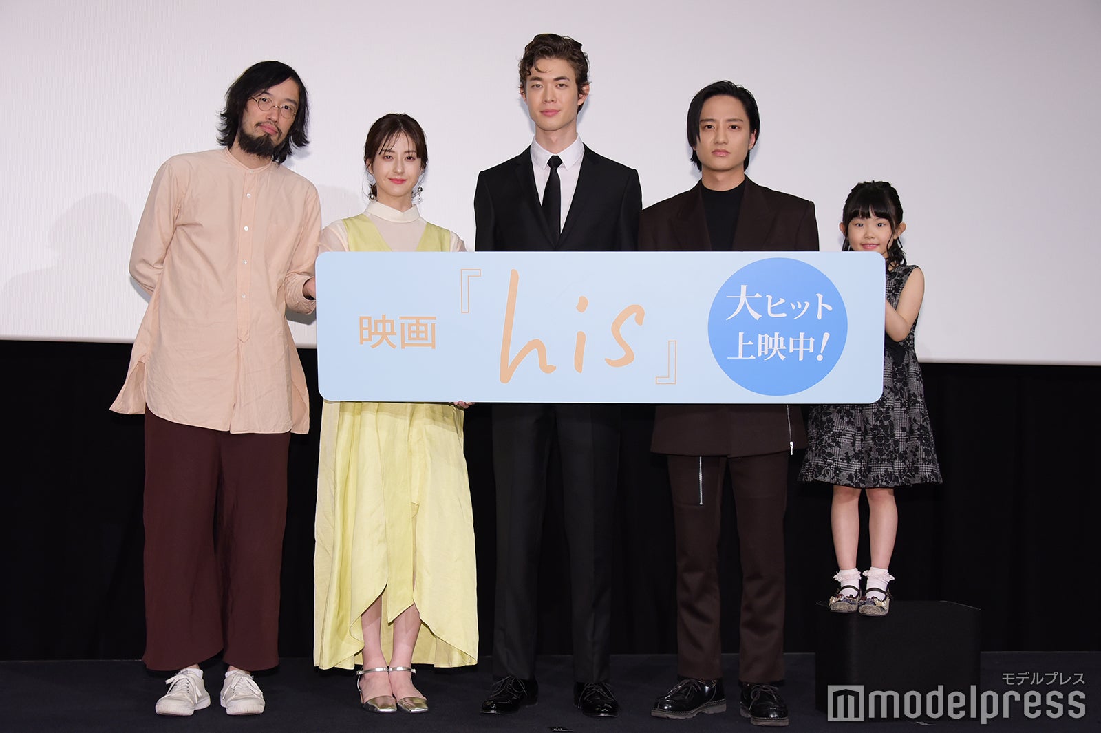 （左から）今泉力哉監督、松本若菜、宮沢氷魚、藤原季節、外村紗玖良（C）モデルプレス