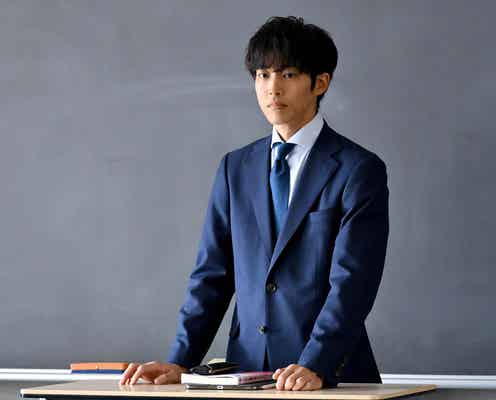 「御上先生」松坂桃李、設定秘話明かす「生徒たちの衣装は…」3話で“幻影の男”との関係性明らかに