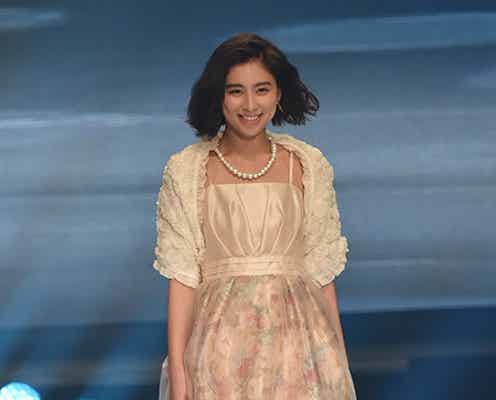 ラブリ、花柄ふわふわワンピースで爽やかに魅了<東京ランウェイ 2015 SPRING/SUMMER>