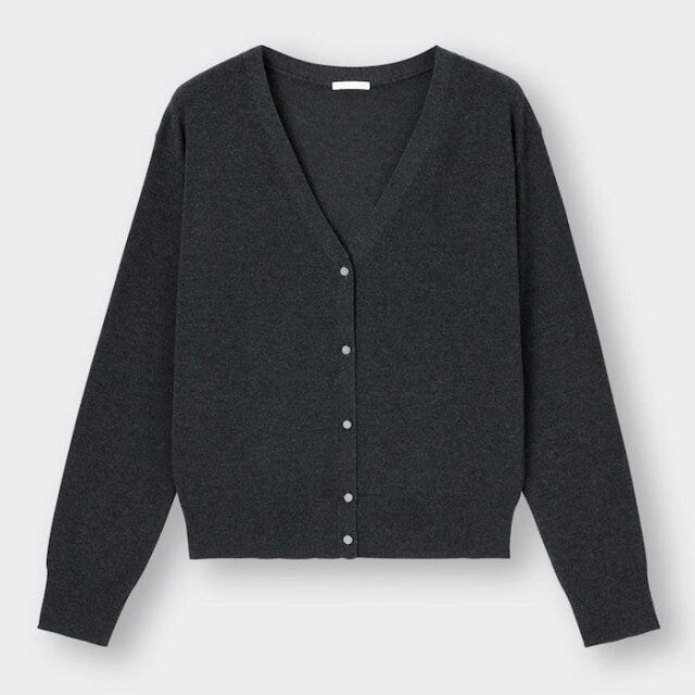 GU　新作　トップス