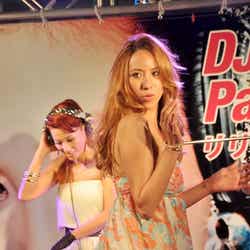 ノリノリでダンスする道端アンジェリカ