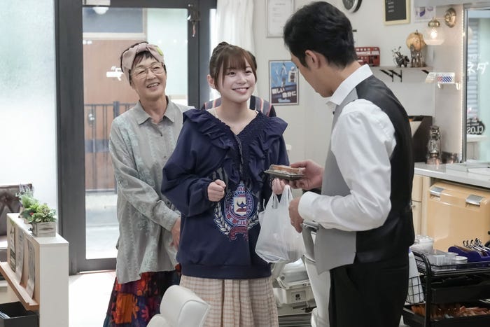 キムラ緑子、田畑志真、北村有起哉「おむすび」第96話(C)NHK