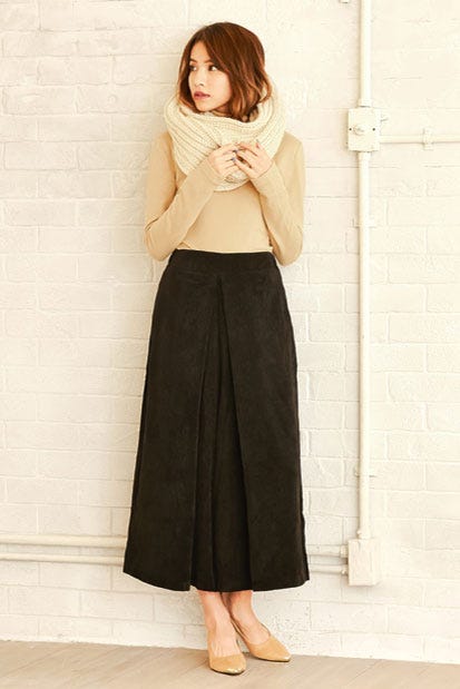 コーデュロイタックワイドパンツ「Re:EDIT by GALSTAR」2,998円(税込)/画像提供:Re:EDIT by GALSTAR