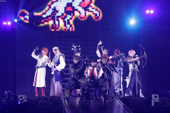 超特急(撮影:米山三郎、笹森健一)