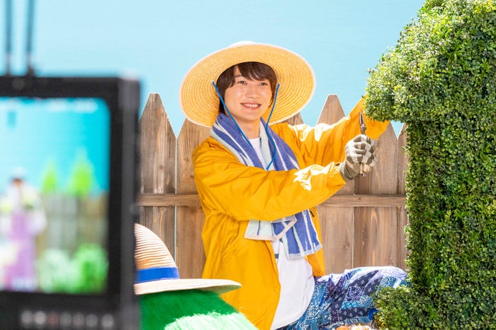 神木隆之介/新TVCM「神木さん西野さんのなぞって検索」篇メイキングカット(提供写真)