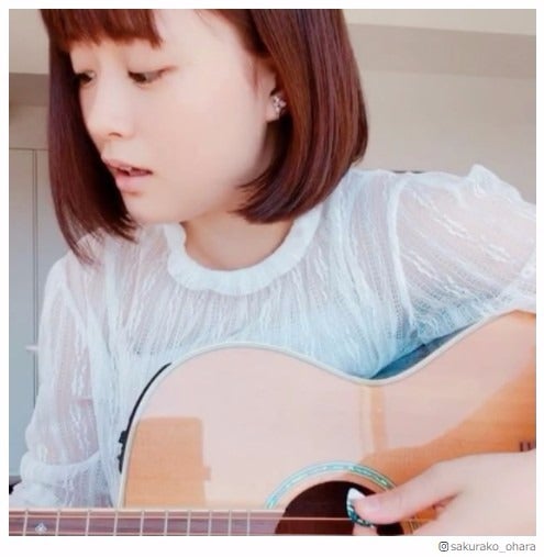 大原櫻子、“音無し”弾き語り動画公開「なんの歌かは当ててみてね」ファンが予測合戦