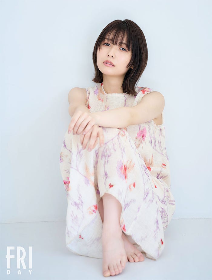 長濱ねる/撮影:中村和孝「FRIDAY」4月12日発売号より