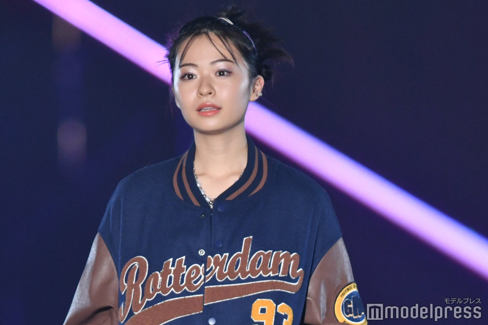 莉子、ほっそり美脚にドキッ Y2Kメイクにも注目＜TGC 北九州 2022＞