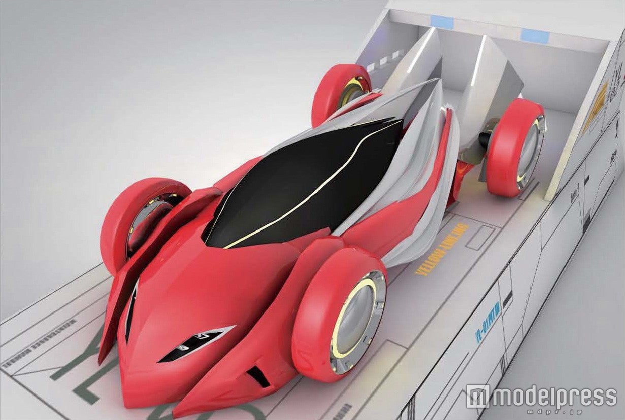 全自動変形ロボ「CIRA（サイラ）」／画像提供：よみうりランド