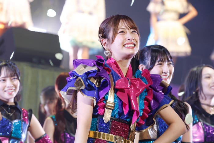 松岡はな「松岡はな卒業コンサート~はなって!はなって!最高かよ!~」(C)Mercury