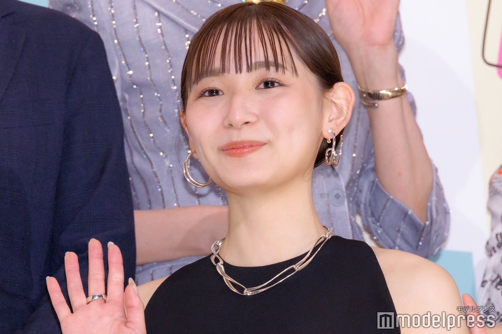 浅川梨奈（C）モデルプレス