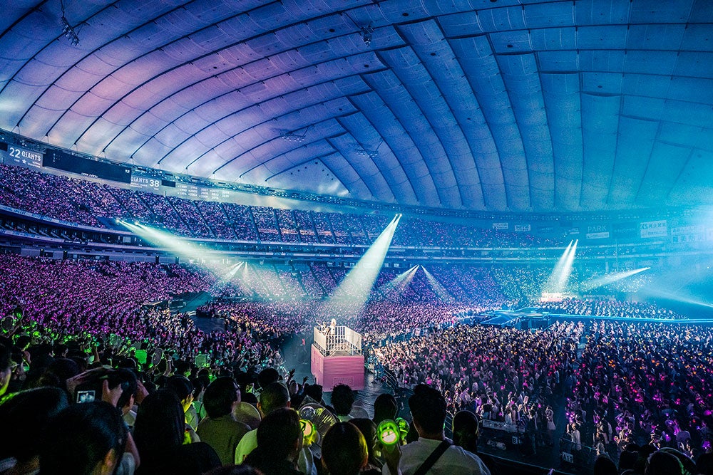 IVE「IVE THE 1ST WORLD TOUR ‘SHOW WHAT I HAVE’」より（C）撮影：田中聖太郎写真事務所