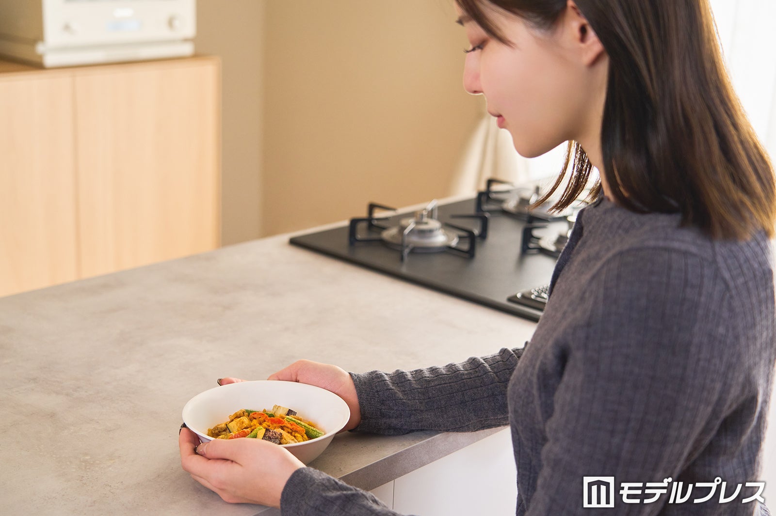 凍ったまま、食べたい分だけ袋から出します。（C）モデルプレス