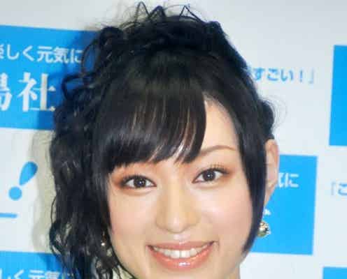 栗山千明、スラリ美脚披露 「このライトノベルがすごい!」大賞発表