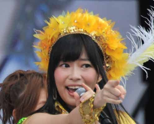 総選挙1位の指原莉乃、SMAP香取慎吾も祝福 センター椅子に着席