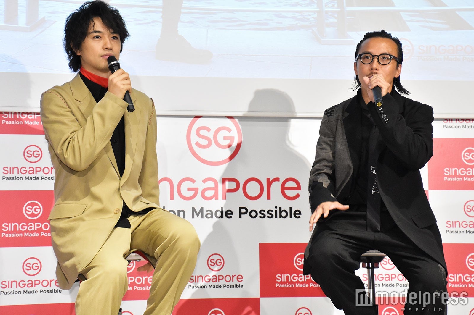 斎藤工、レスリー・キー氏（C）モデルプレス