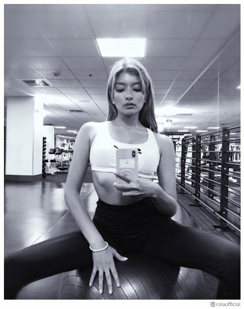 ローラ、SEXYワークアウトショットで圧巻ボディ見せつける「ストイック」「向上心さすが」
