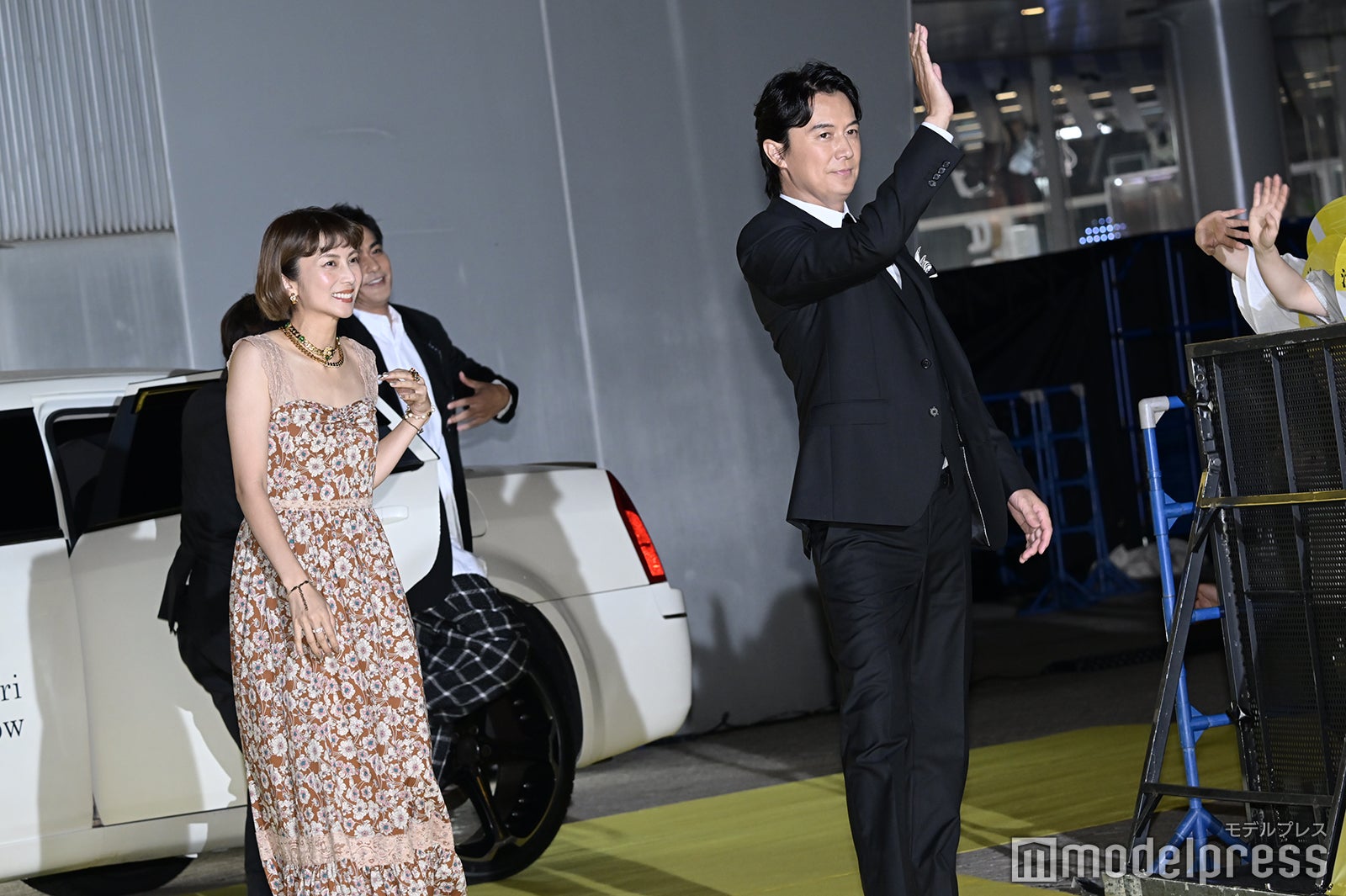 柴咲コウ、福山雅治（C）モデルプレス