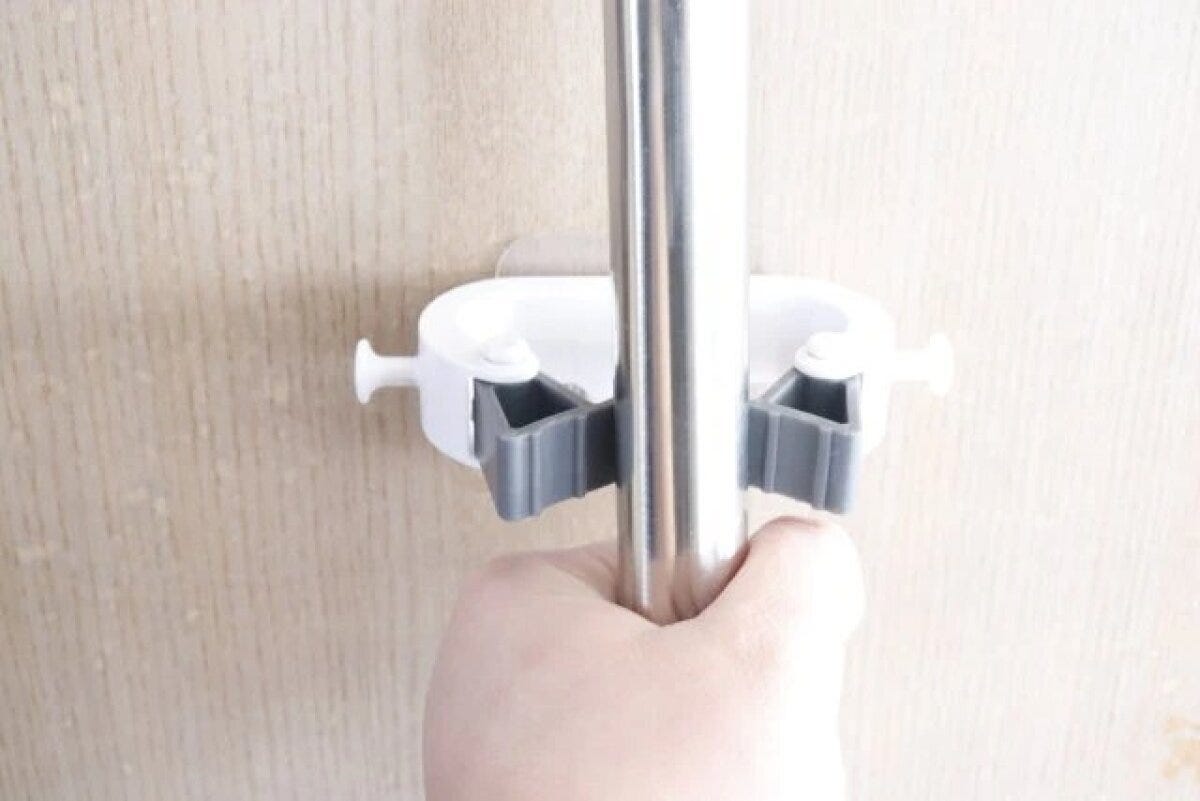 ダイソー　モップホルダー　使用例