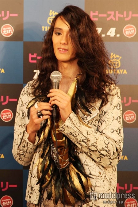 ネガティブすぎるイケメンハーフモデル、イベント初登場「なんで僕なんかに」