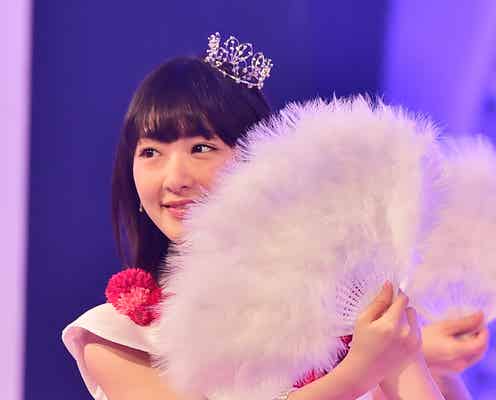 乃木坂46生駒里奈、“ぱっつん前髪”劇的イメチェンが話題 “大人化”とのギャップが凄い!<紅白リハ最終日>