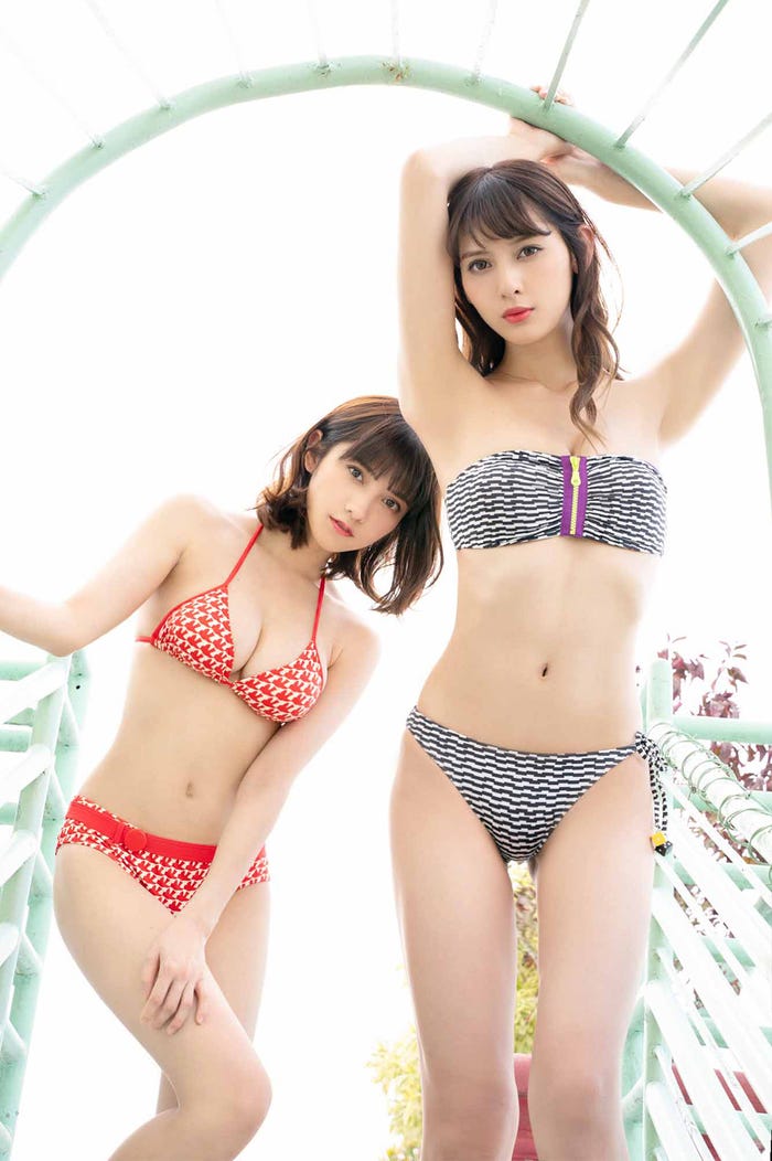桃月なしこ、アンジェラ芽衣(C)YOROKOBI/週刊プレイボーイ