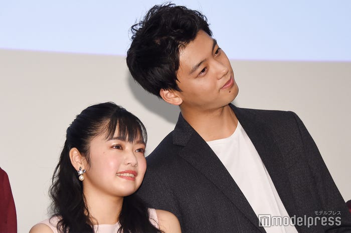 吉柳咲良、竹内涼真(C)モデルプレス