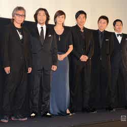 映画「藁の楯(わらのたて)」プレミアム試写会(左より:三池崇史監督、岸谷五朗、松嶋菜々子、大沢たかお、藤原竜也、永山絢斗)