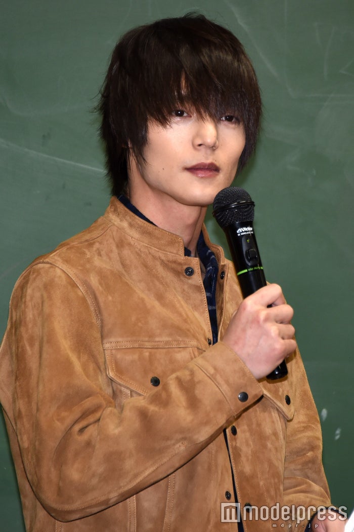 窪田正孝 笑顔 ギャップを絶賛 女性の存在っていいなって思わせてくれる女性 モデルプレス