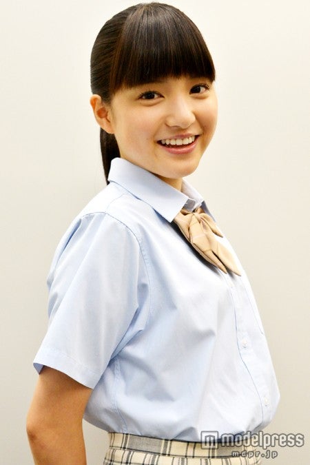 モデルプレスのインタビューに応じた川島海荷（9nine）