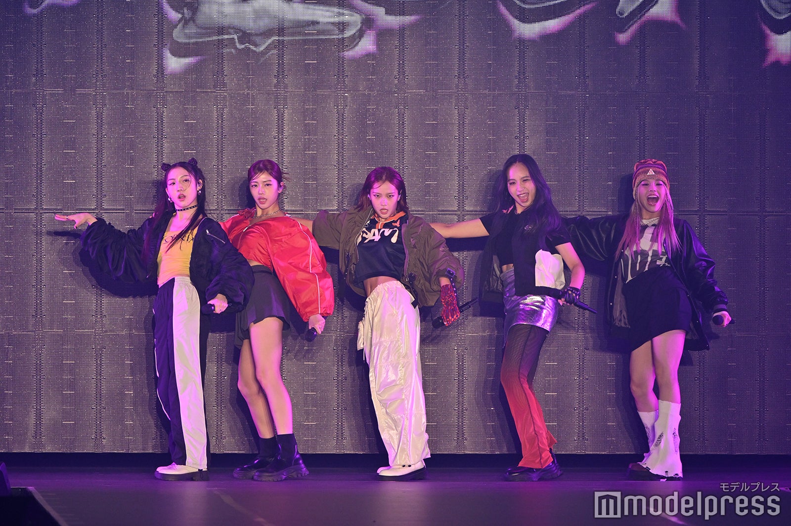 （C）モデルプレス