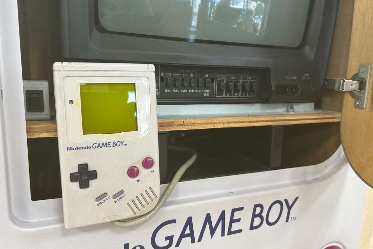 ハードオフの『ビッグゲームボーイ』