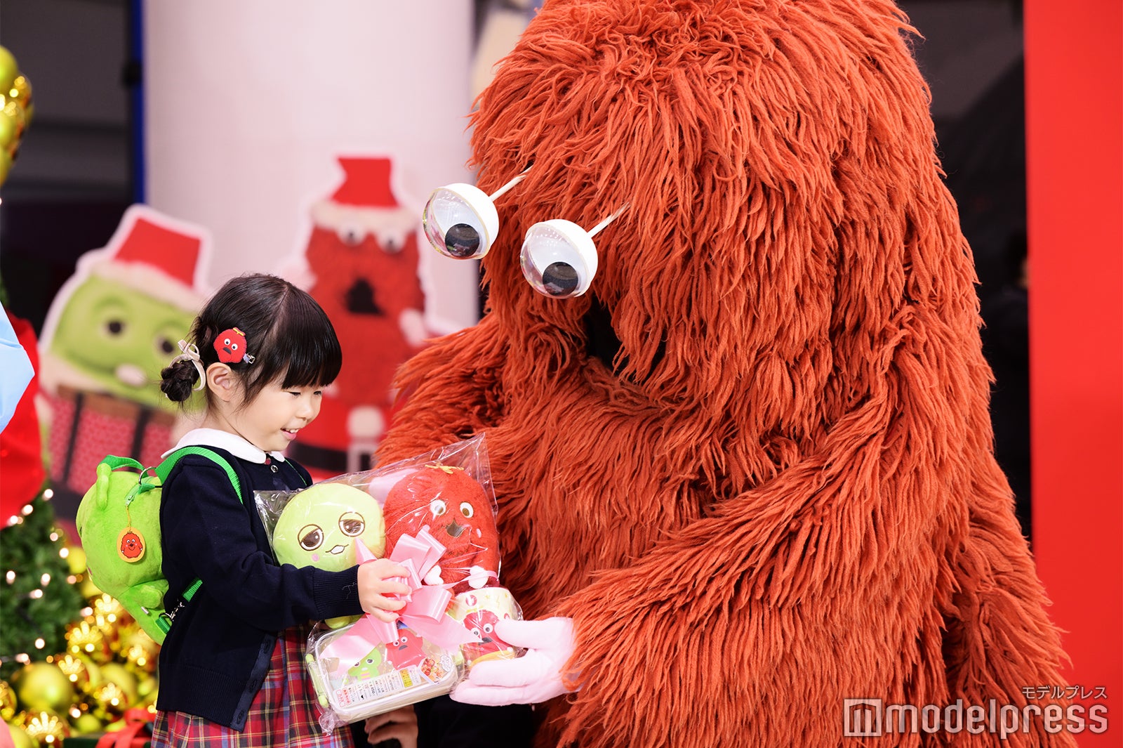 中村千歳、ムック（C）モデルプレス