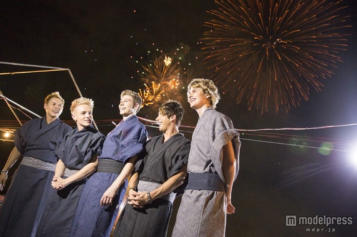 いたばし花火大会を観賞しているアフター・ロミオ