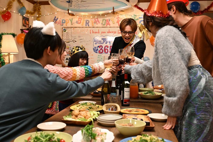 中島健人ら「リビングの松永さん」第7話より(C)カンテレ