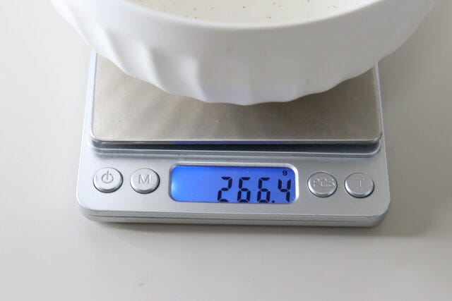 軽量ボウル（約14.5cm、粉引）　重さ