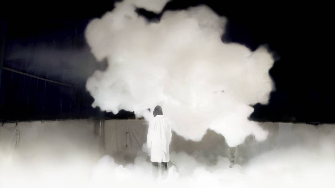 自己組織化する雲／画像提供：チームラボ