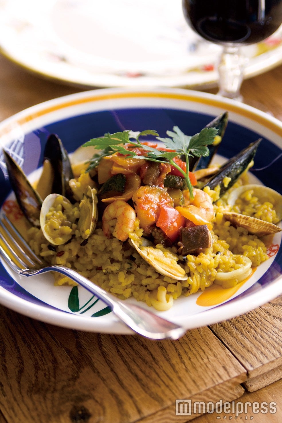 ワインと一緒に飲むのもOK／画像提供：カフェ・カンパニー