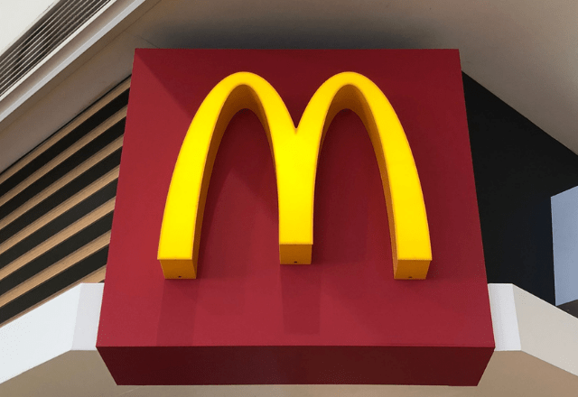 いよいよ締め切り間近 マクドナルド あのキャラクター との コラボ商品 が激アツすぎる モデルプレス いよいよ締め切り間近 マクドナルド あのキャラクター との コラボ商品 が激アツすぎる モデルプレス