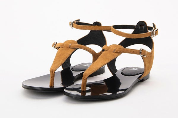 シープシルキートングサンダル「DOUBLE STANDARD CLOTHING」9,600円（税抜）／画像提供：DOUBLE STANDARD CLOTHING Night STORE