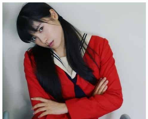 土屋太鳳、太ももチラリ“ツインテール&セーラー服”にファン歓喜「クラスにいて欲しい」