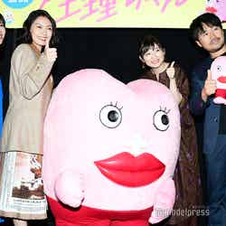 左から：松風理咲、二階堂ふみ、伊藤沙莉、品田俊介監督 （C）モデルプレス