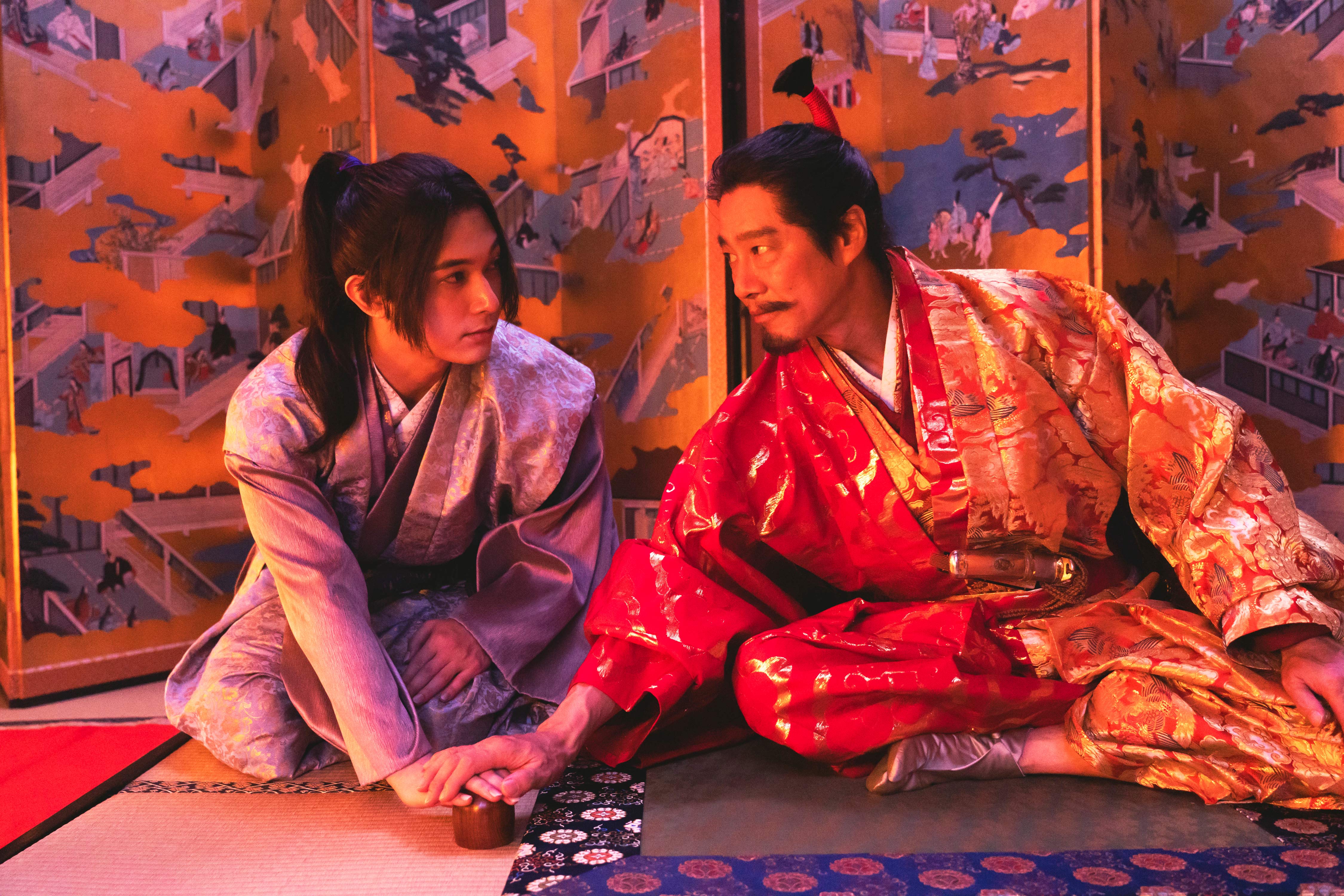 吉沢亮、堤真一（C）2025「ババンババンバンバンパイア」製作委員会（C）奥嶋ひろまさ（秋田書店）2022