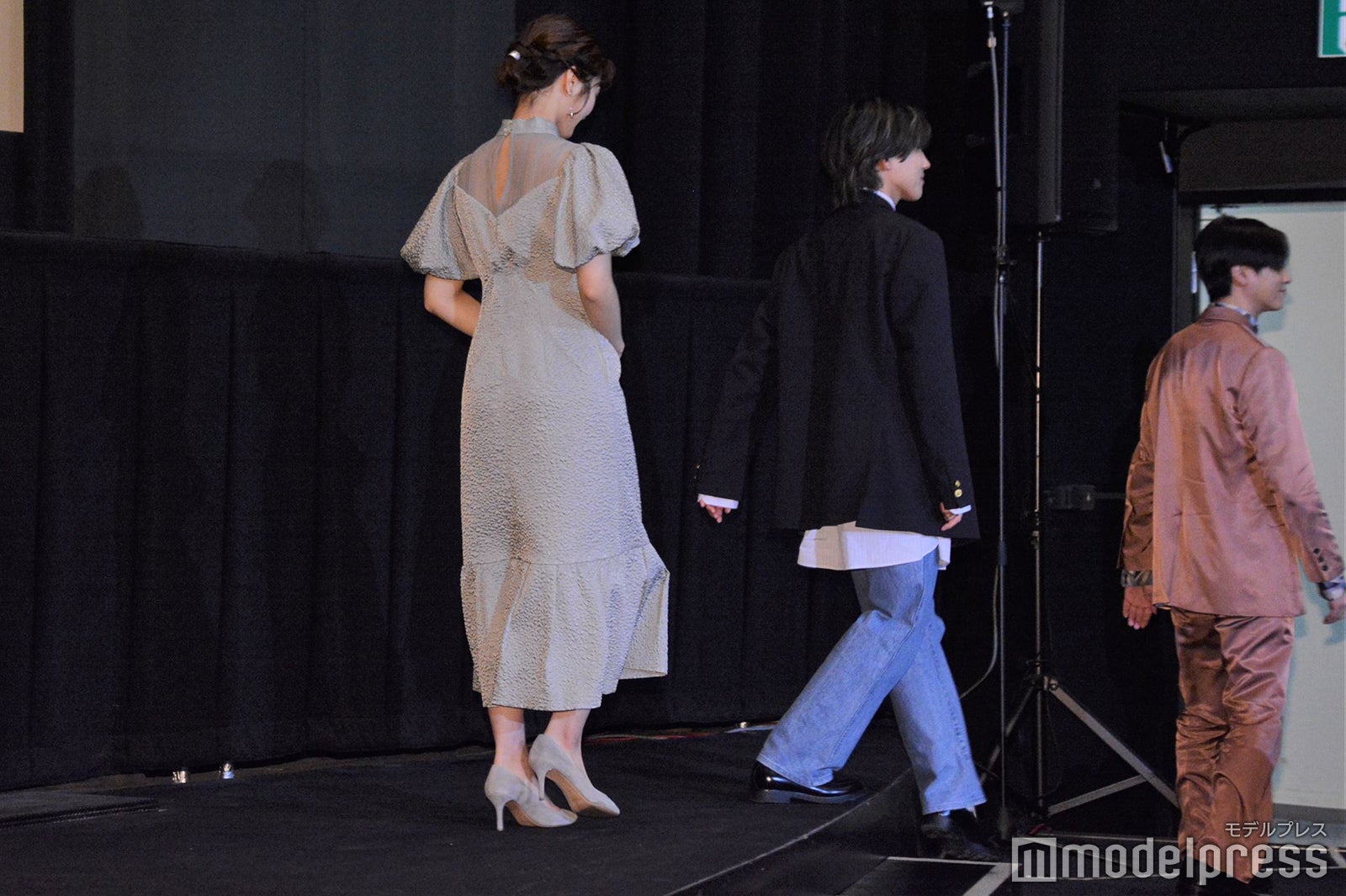 （左から）清宮レイ、安井謙太郎、鈴木拡樹 （C）モデルプレス