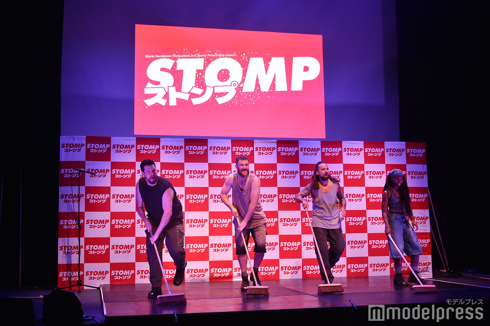 STOMPパフォーマンスの様子（C）モデルプレス